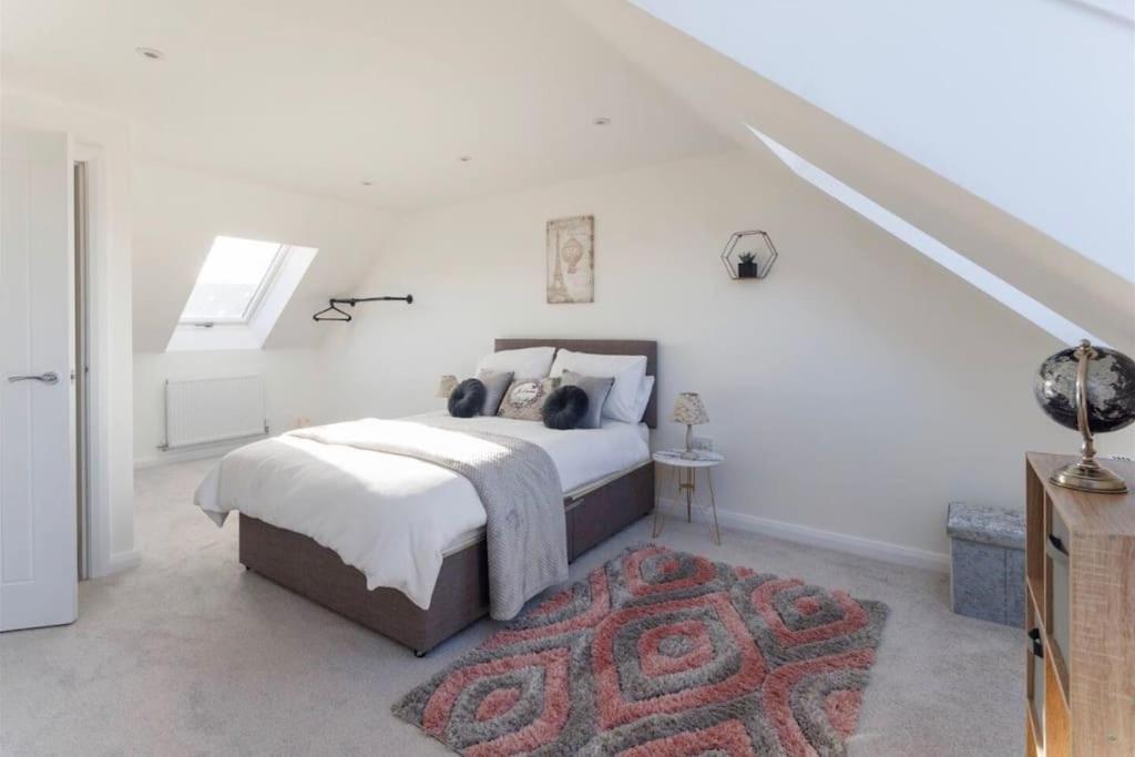 Luxury 3-Bedroom, 2-Bathroom Home Sleeps 7 People Liverpool Eksteriør billede
